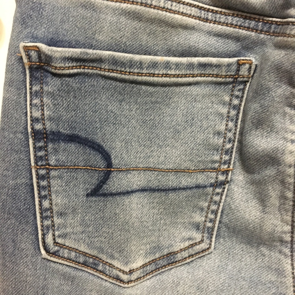 American Eagle jegging crop